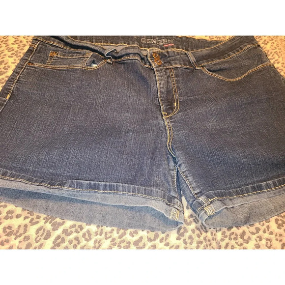 Denizen by Levi's Cuff Shorts 18 Blue Denim Regular Fit 5-Pockets (AJ22) - Picture 2 of 8